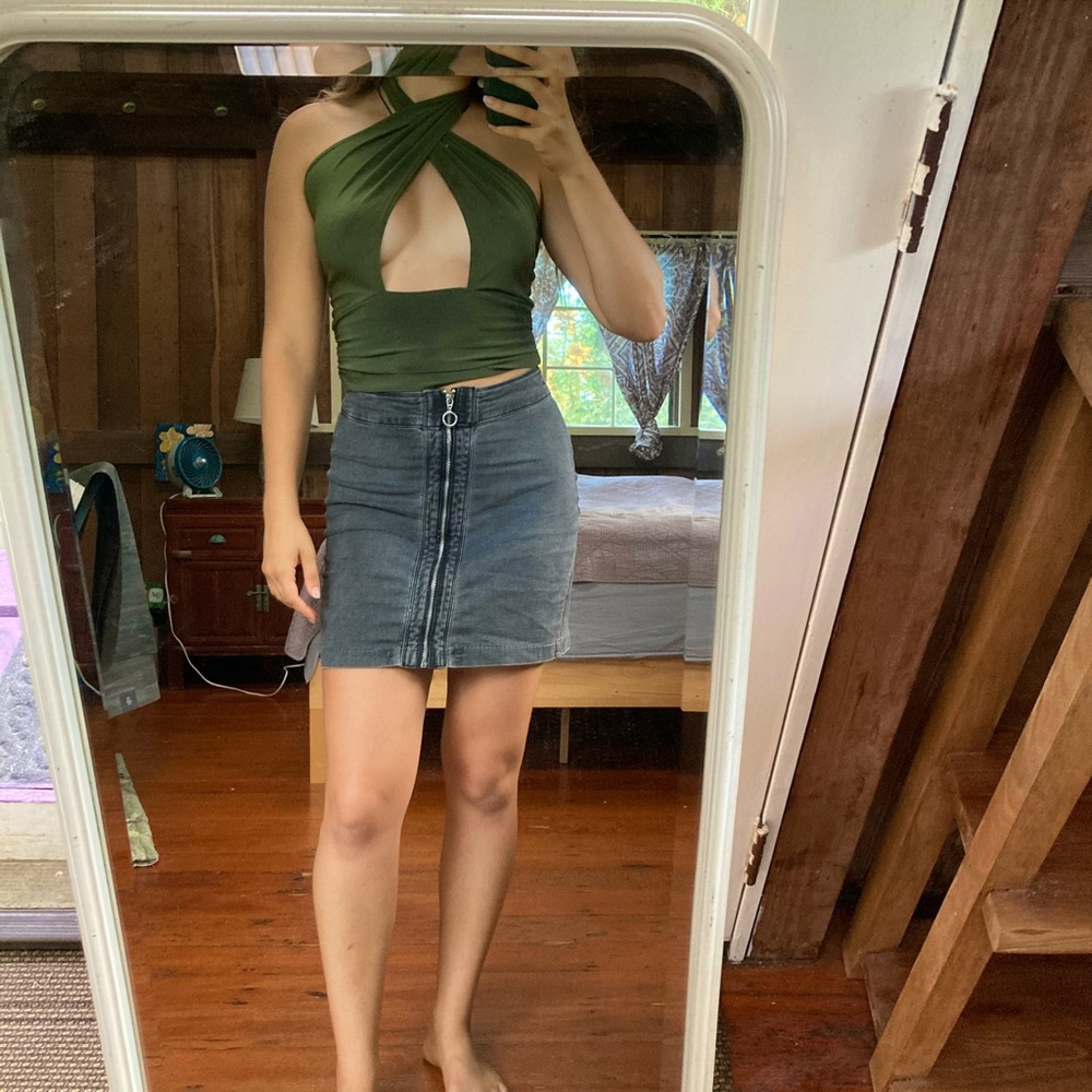 Tie crop top